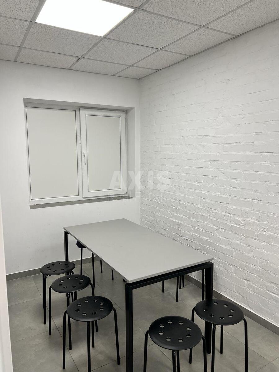 Office vul. Myhajla Maksymovycha 24, 56m2635705