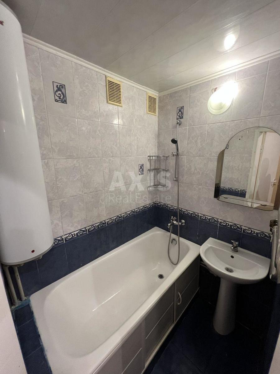 2k apartment vul. Solom'jans'ka 2710