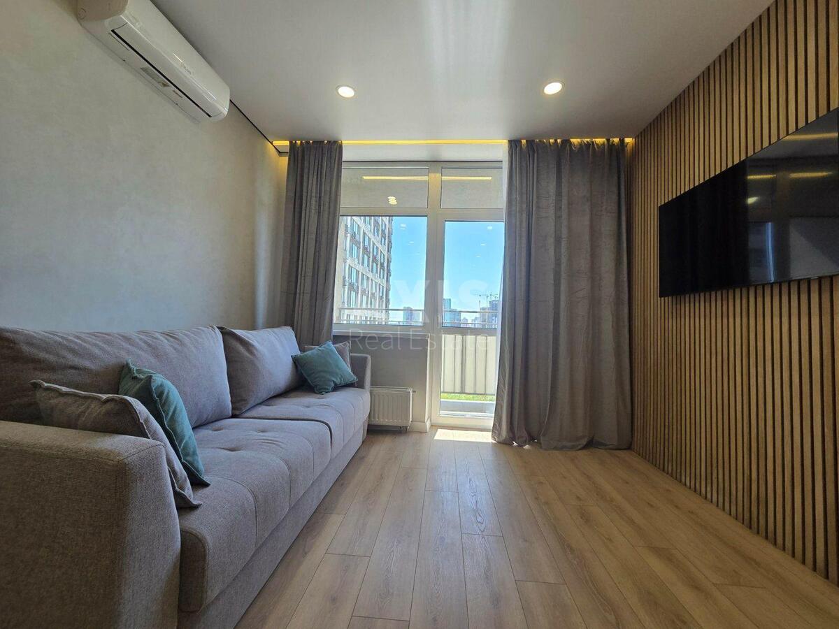 2k apartment vul. Rodyny Kristeriv 202