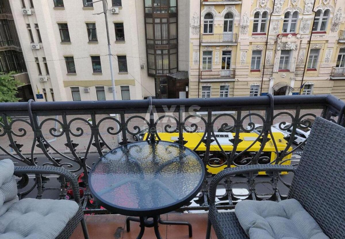 4k apartment vul. Rustaveli Shota 1211