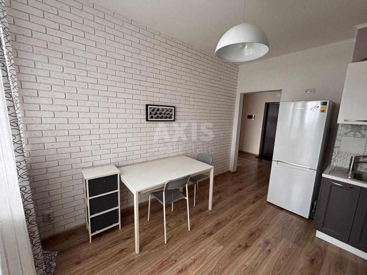 1k apartment vul. Voskresens'ka 140