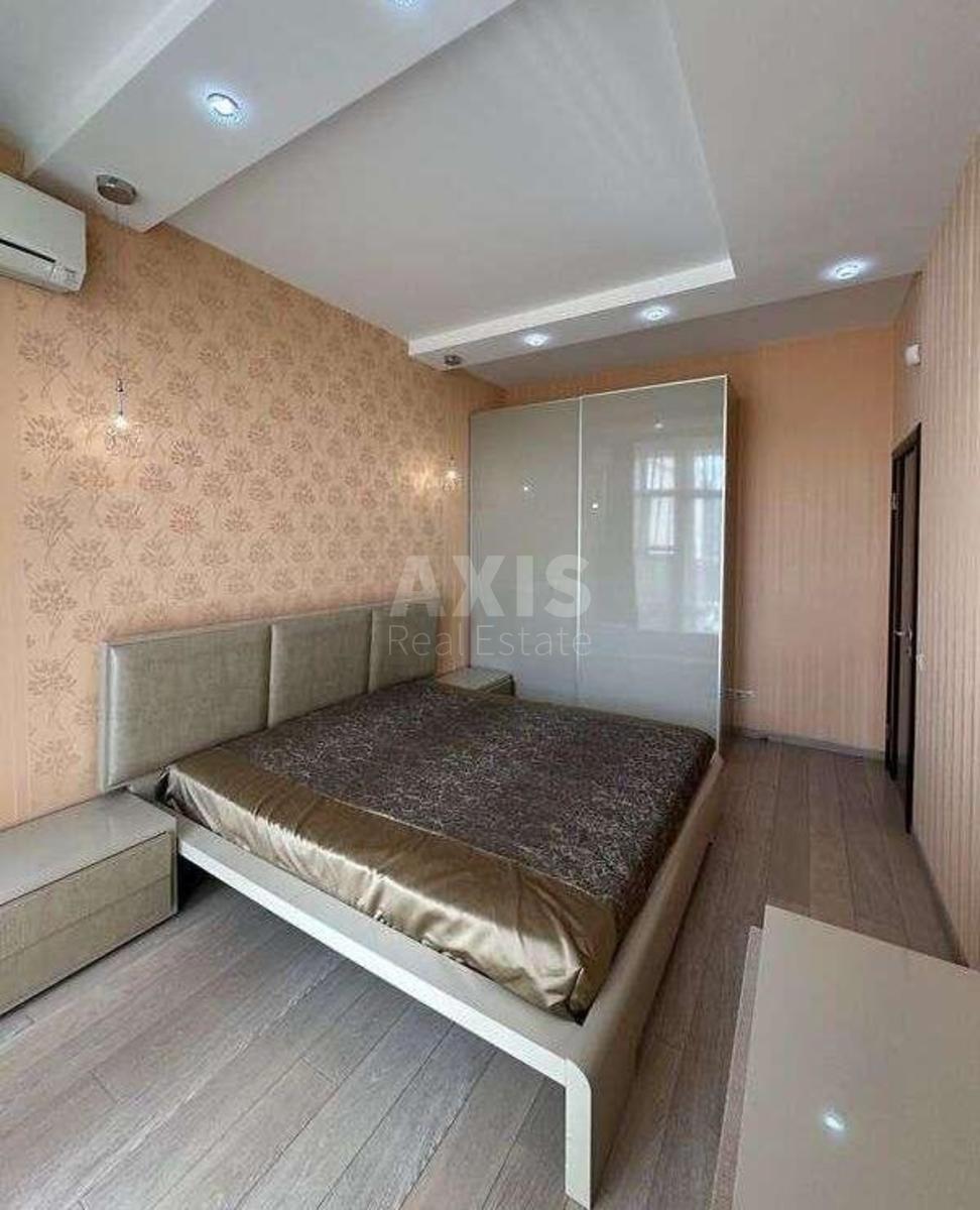 3k apartment vul. Parkovo-Syrec'ka 4В6