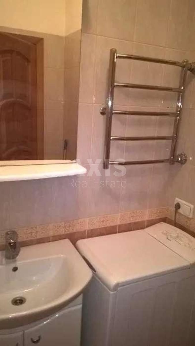 1k apartment vul. Krakivs'ka 65