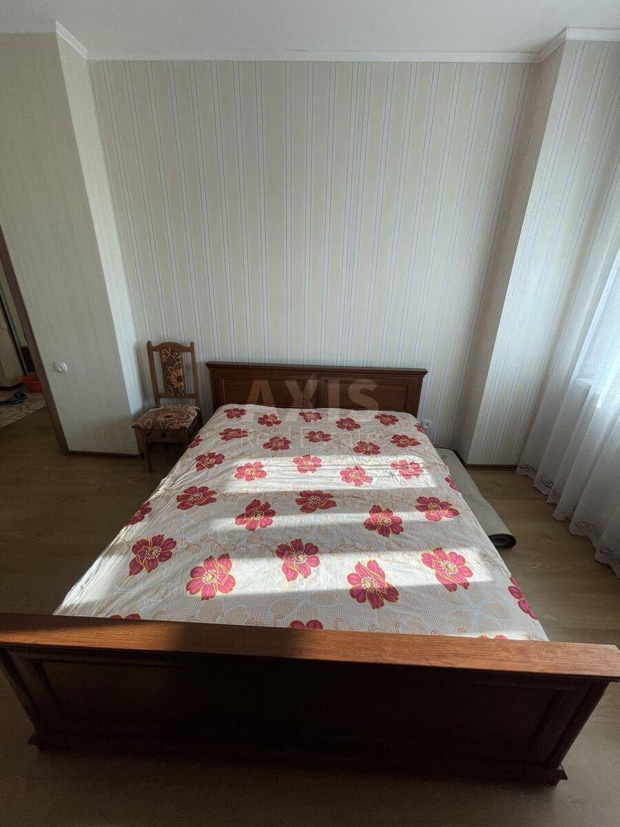 1k apartment vul. Petropavlivs'ka 50Б3