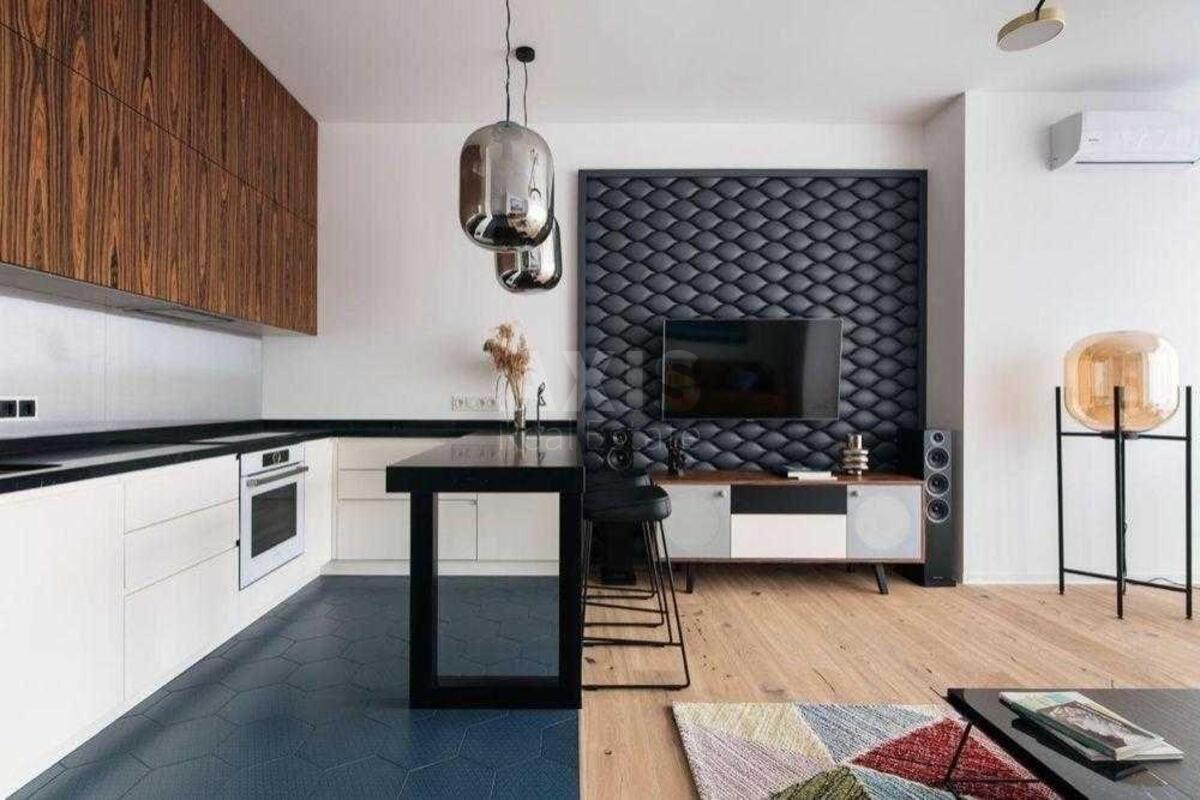 2k apartment vul. Strutyns'kogo Sergija 24
