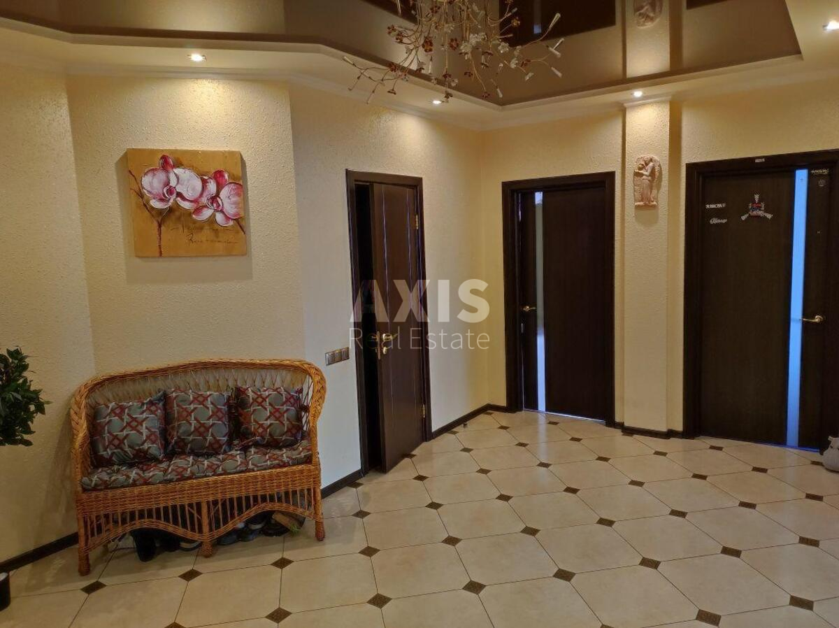 3k apartment vul. Ushakova Mykoly 1В544426