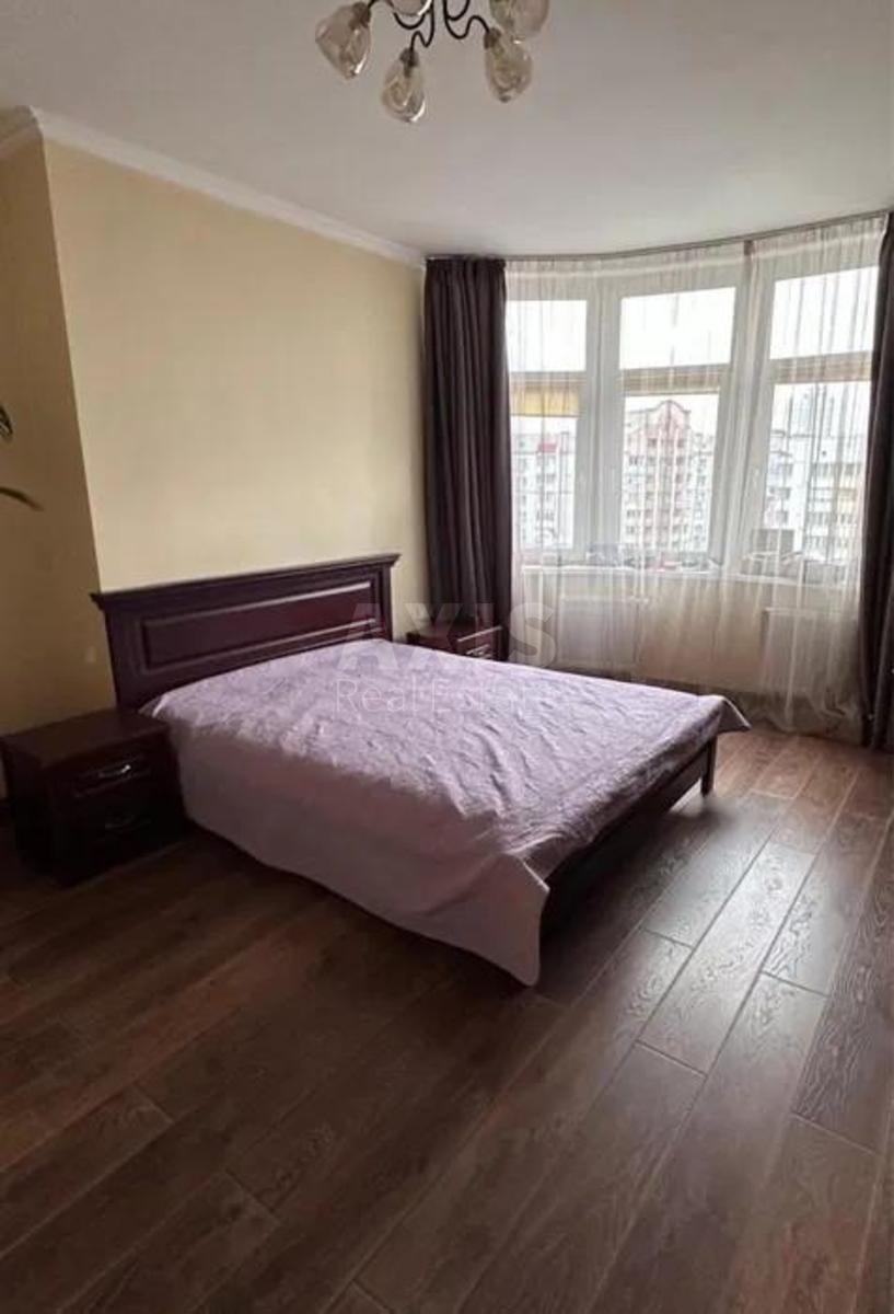 2к квартира ул. Ахматовой Анны 221