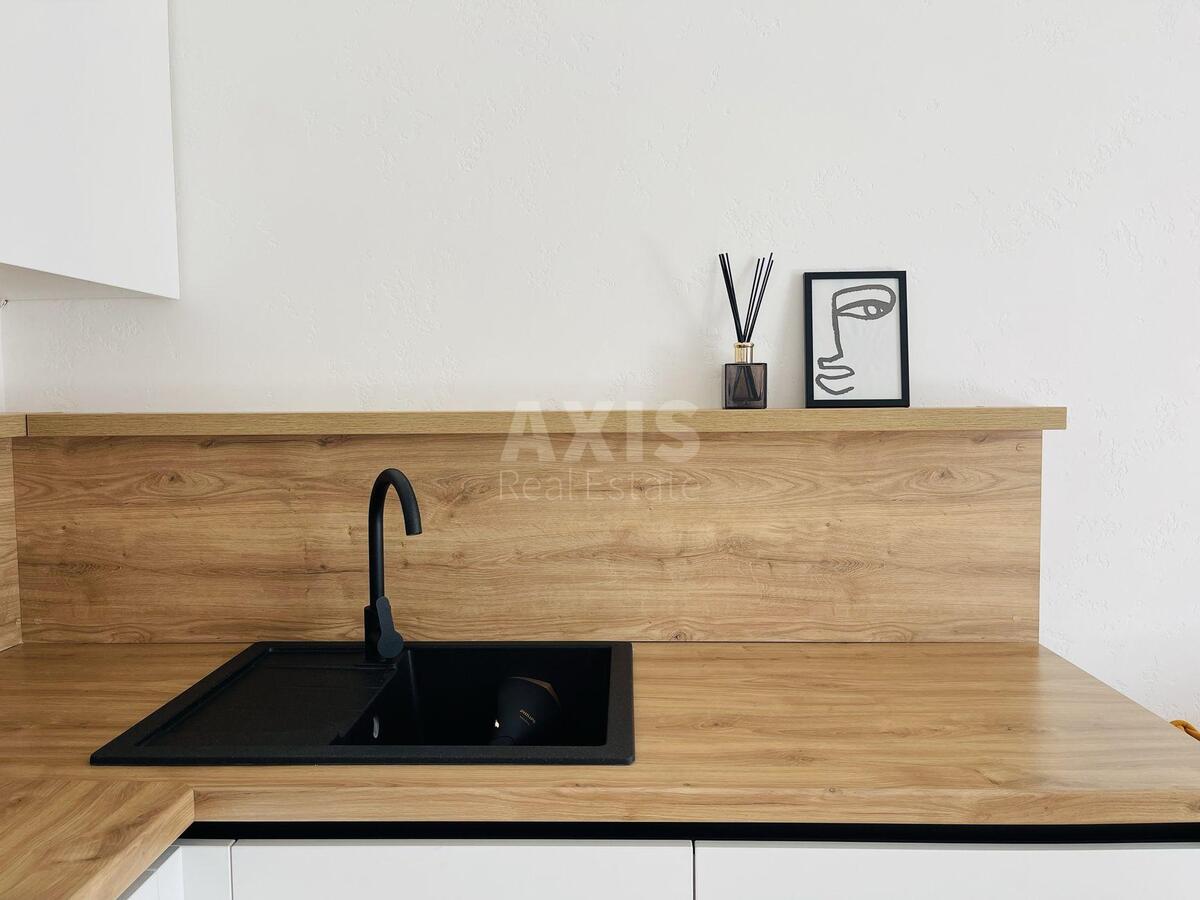 1k apartment vul. Metrologichna 860996