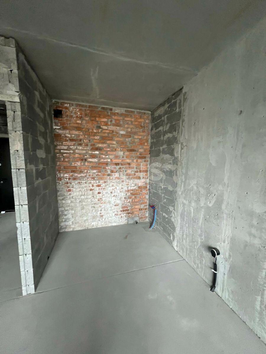 1к квартира ул. Александра Олеся 5А2