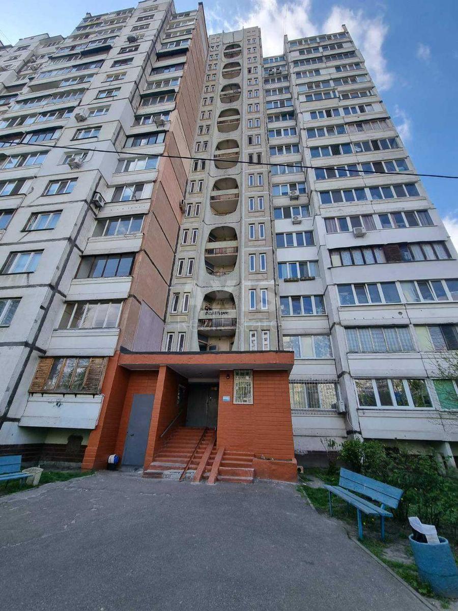2к квартира ул. Драйзера Теодора 9Г8
