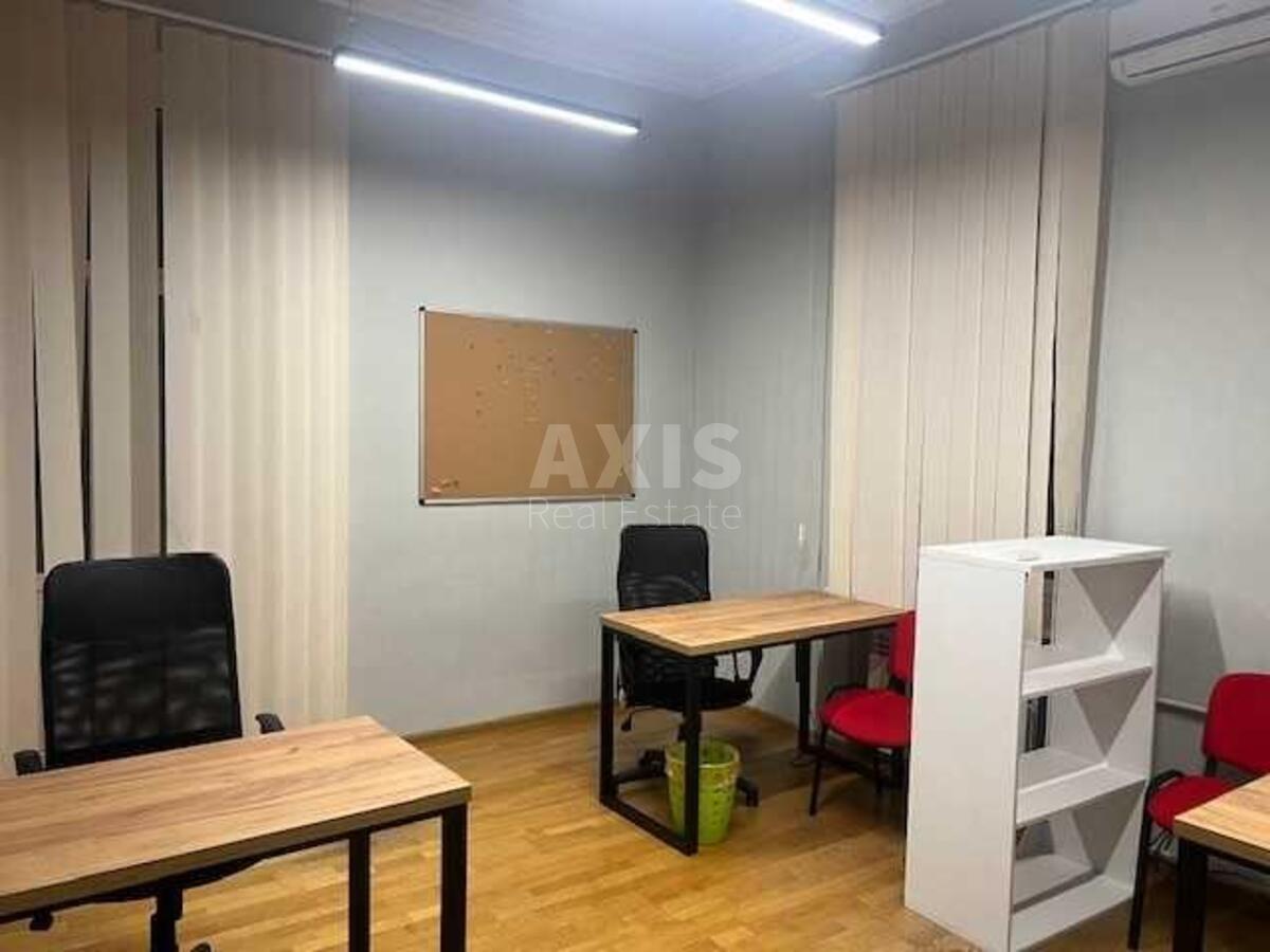 Офис ул. Лютеранская 7/10, 65м20