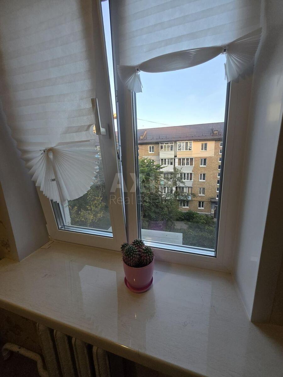 1k apartment prov. Kolomyjs'kyj 12592231