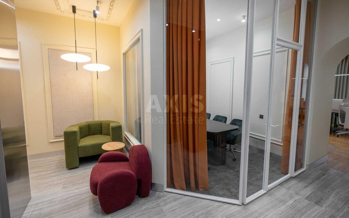 Office vul. Antonovycha 9, 125m26340510