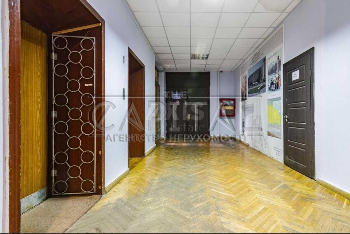 Office bul. Lesi Ukrai'nky 26А, 35m24