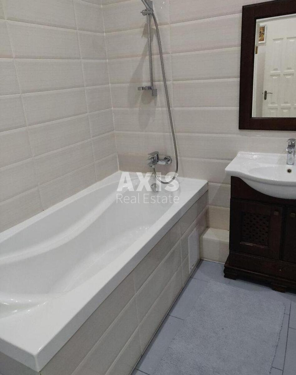 4k apartment vul. Rustaveli Shota 1212