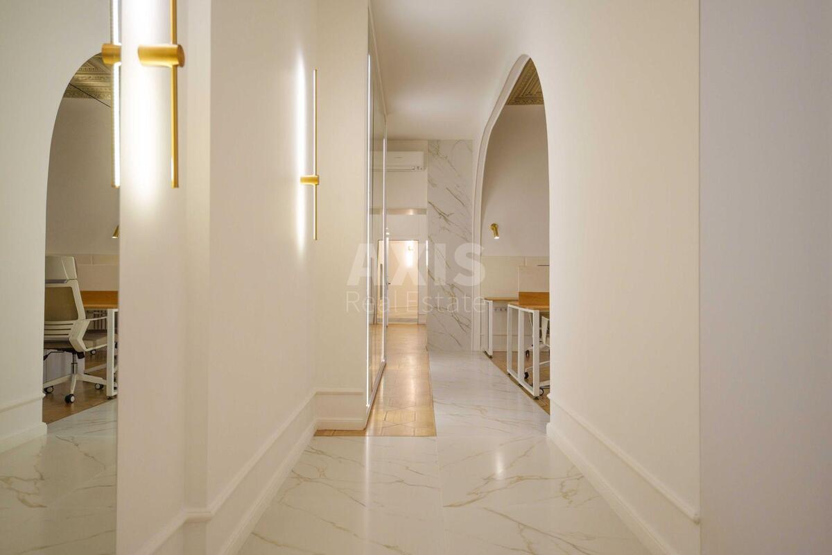 Office vul. Rustaveli Shota 22, 181m2631254