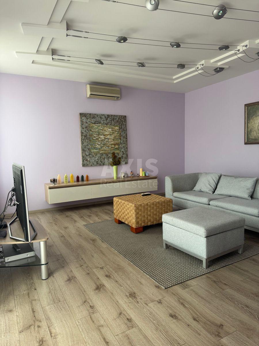 3k apartment vul. Ljuterans'ka 212
