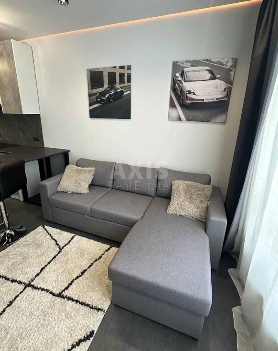 2k apartment vul. Oleksandra Olesja 5А2