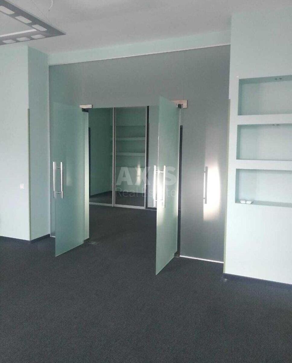 Office vul. Shhekavyc'ka 30/39, 218m210