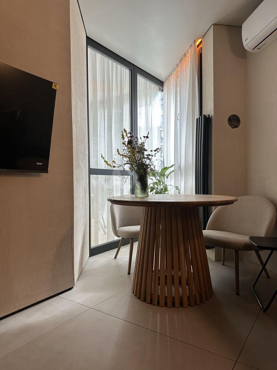 2k apartment vul. Radystiv 322