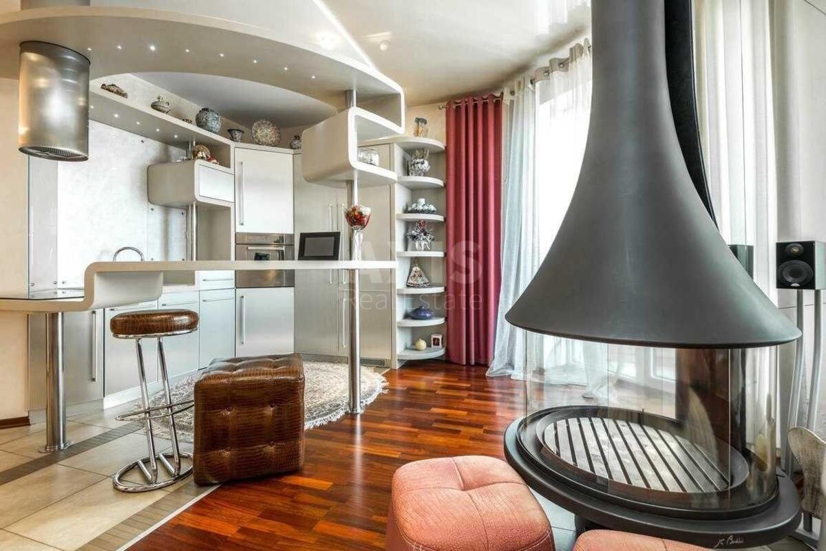 4k apartment vul. Zvirynec'ka 59