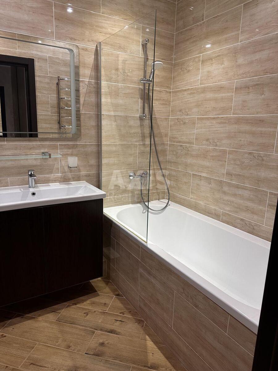 2k apartment vul. Solom'jans'ka 20В3