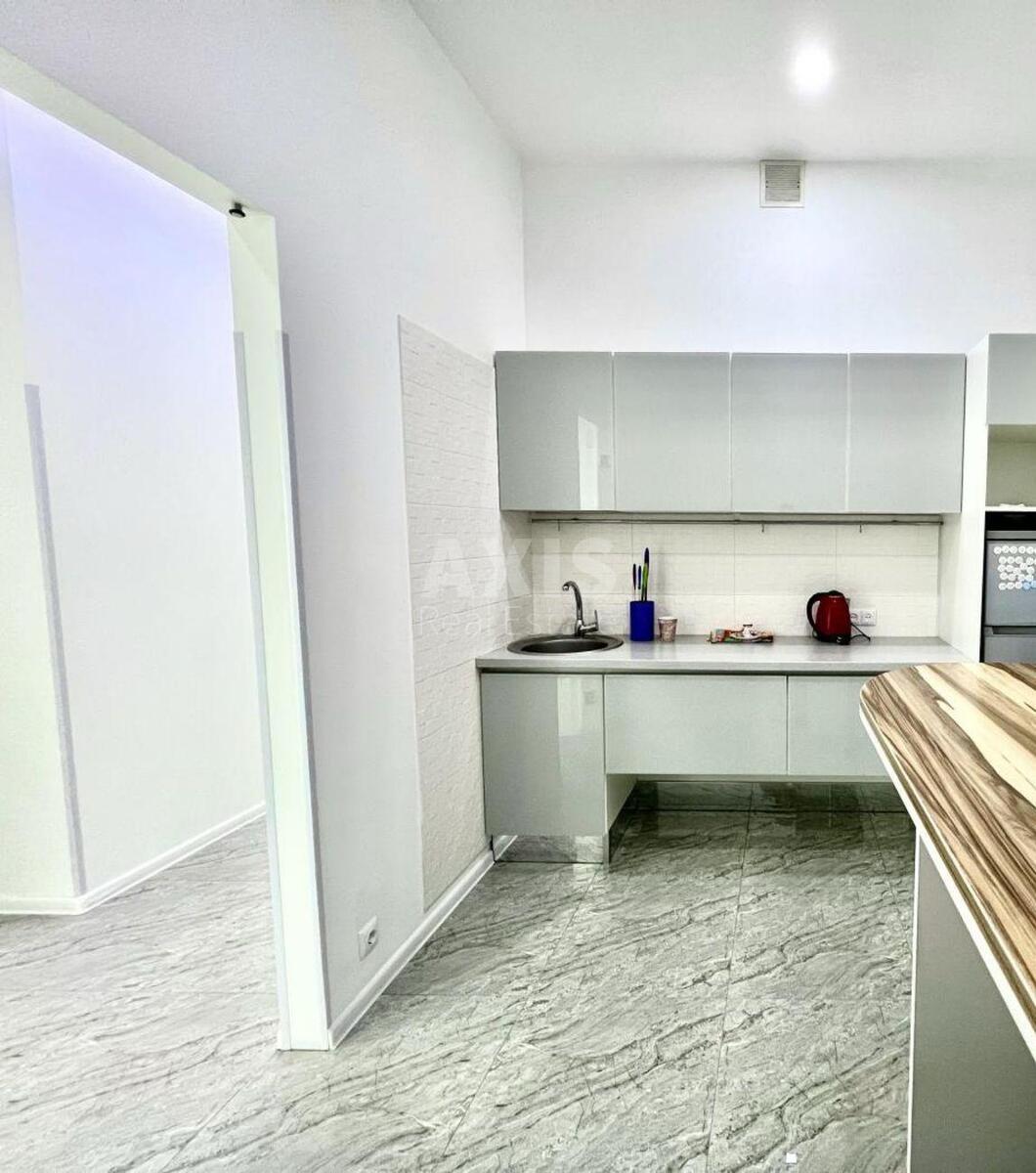 Office uzv. Klovs'kyj 7, 160m26