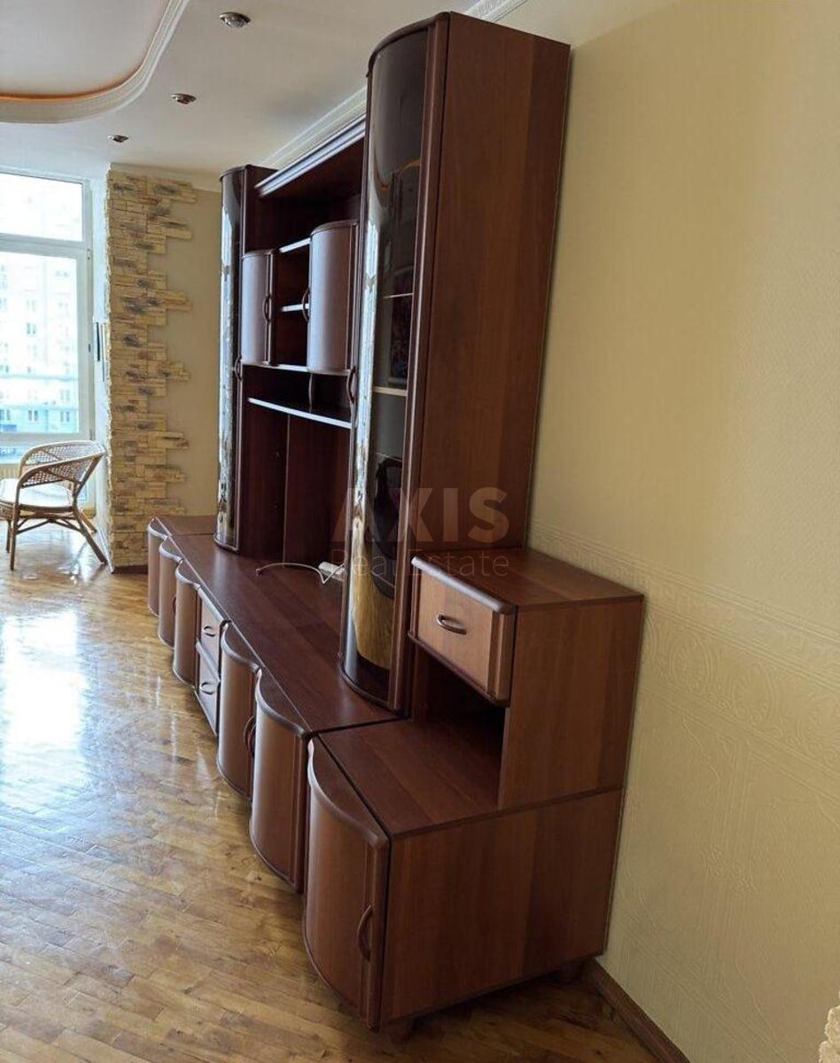 2k apartment vul. Yulia Zdanovska 46/14