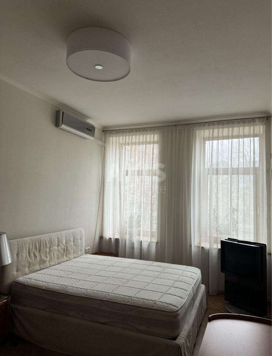 3k apartment vul. Tarasivs'ka 18599823