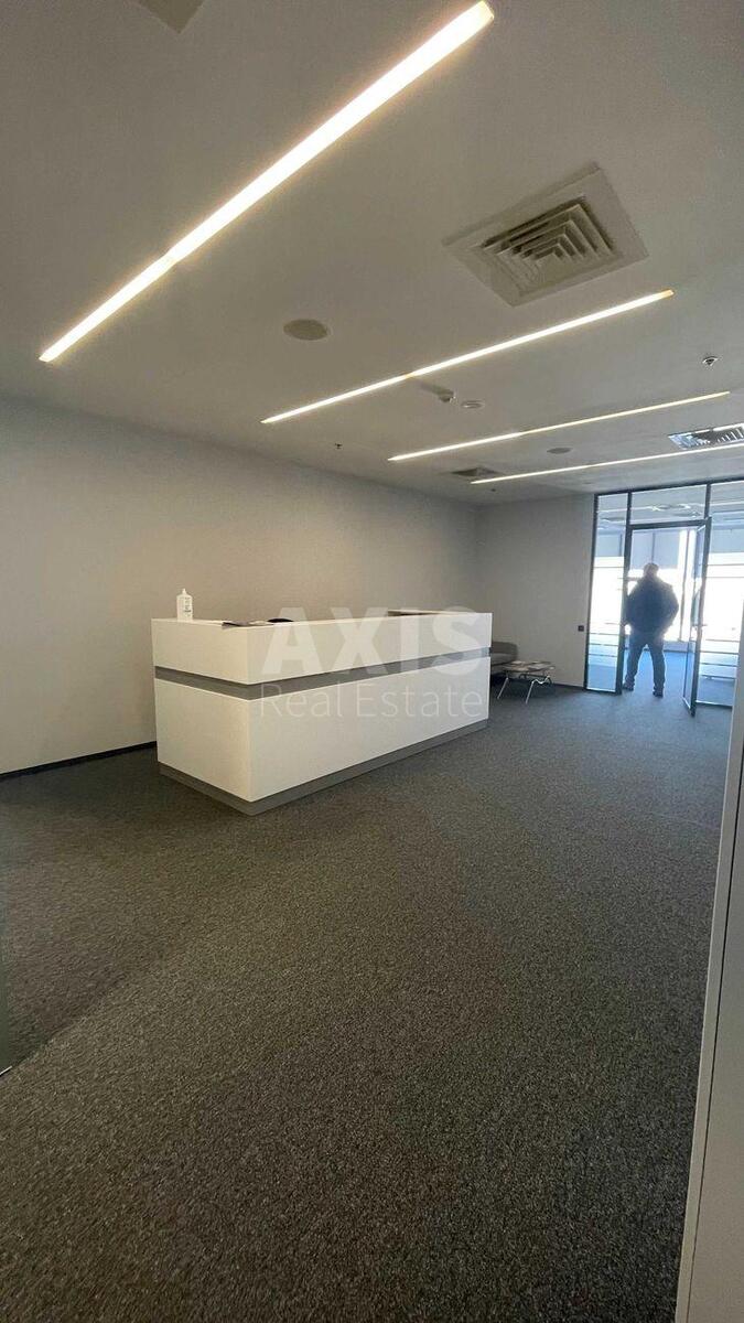 Office pl. Sportyvna 1А, 350m26