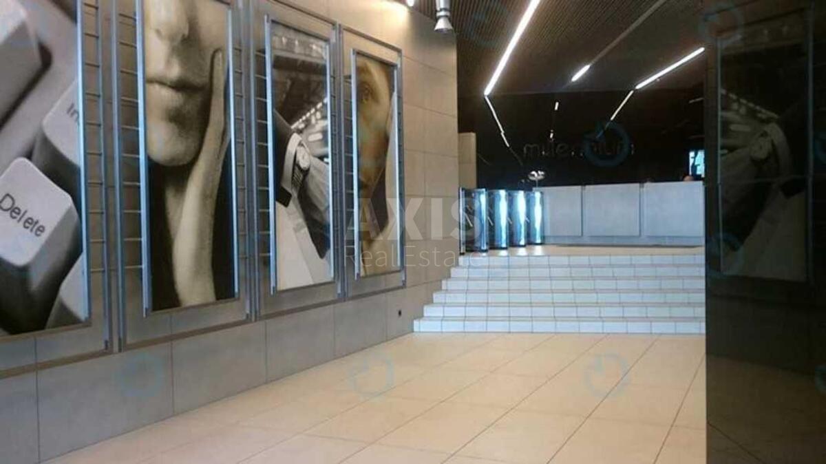 Office vul. Volodymyrs'ka 12, 70m24