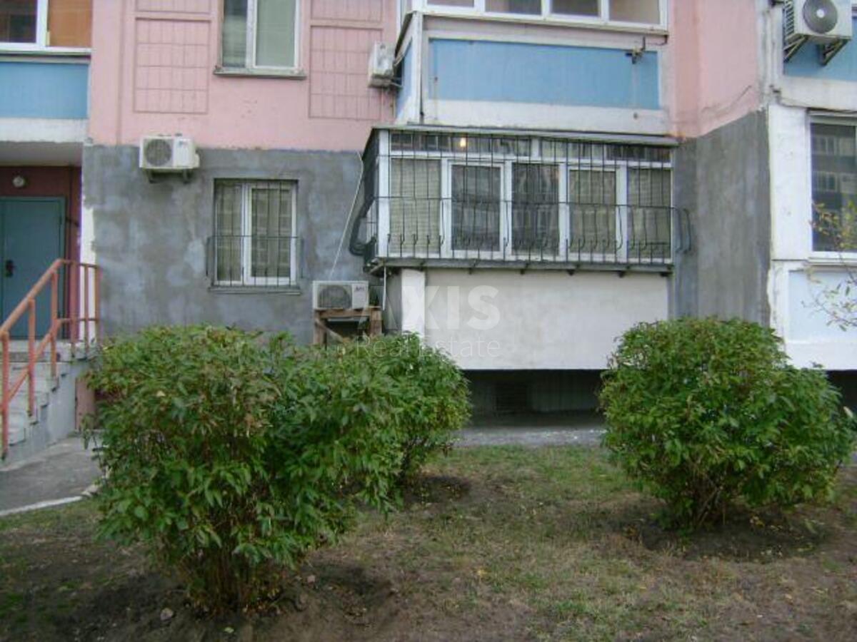 1k apartment vul. Dragomanova 1К11