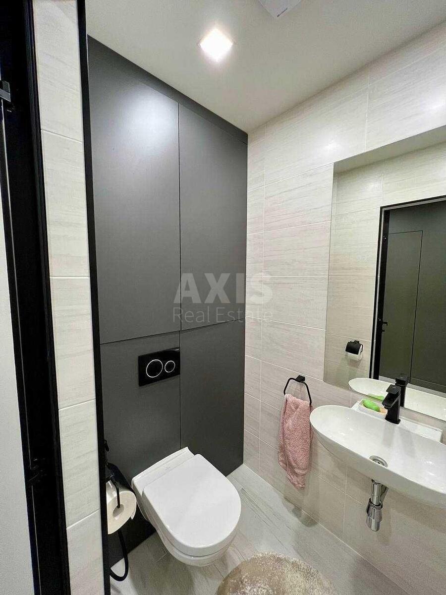3k apartment vul. Lypy Jurija 610
