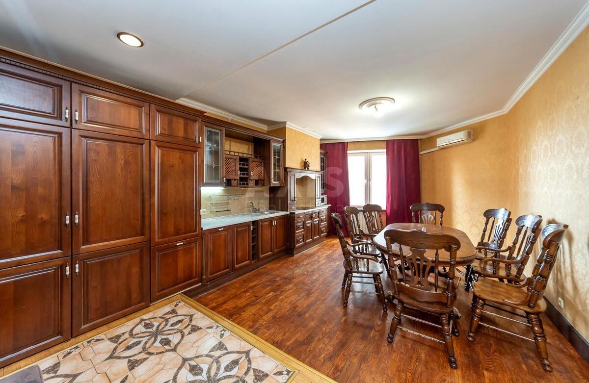 4к квартира пр-т Володимира Івасюка 10А61015