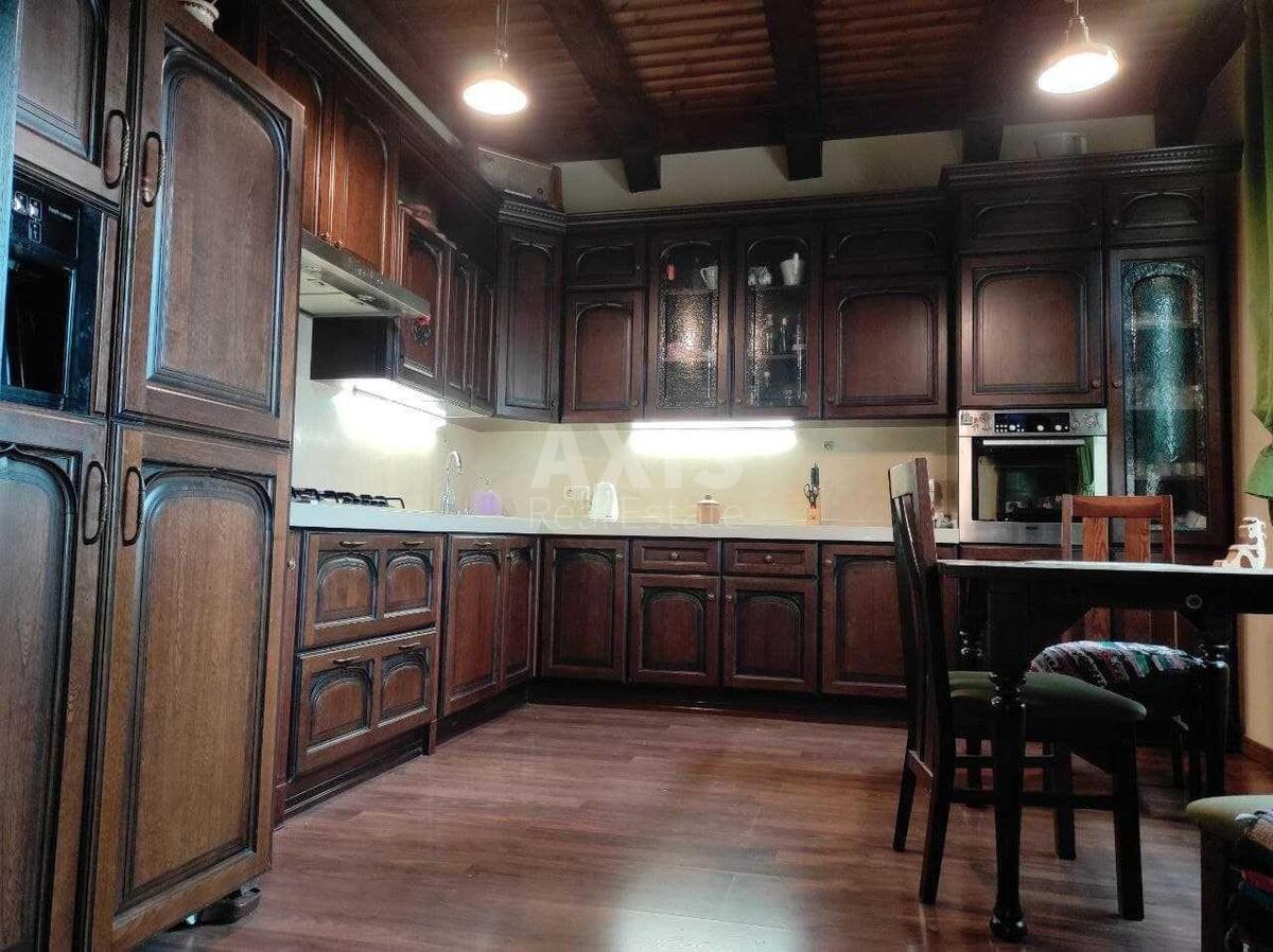 House vul. Kvitky-Osnov'janenka, 270m2, Kyiv city46721