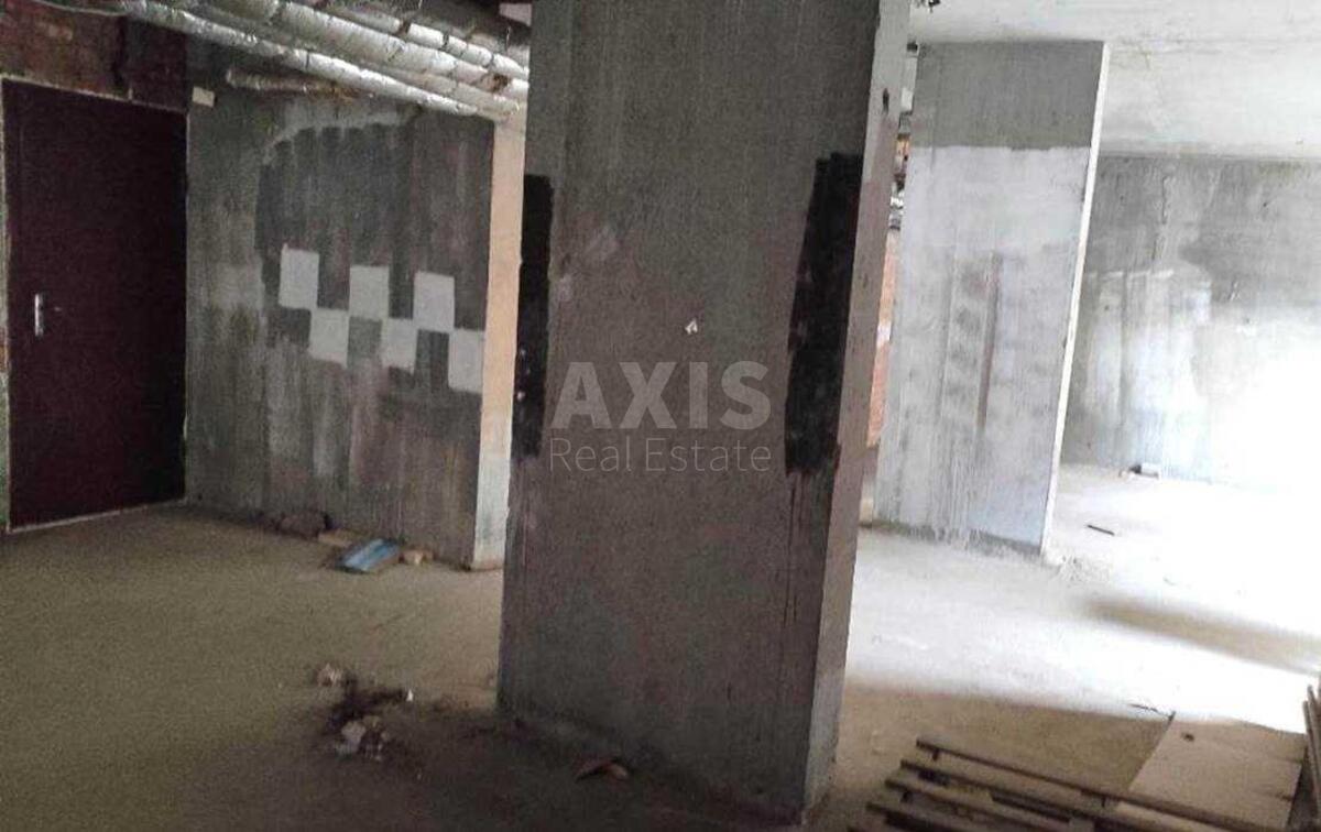 Service object bul. Lesi Ukrai'nky 23А, 295m26