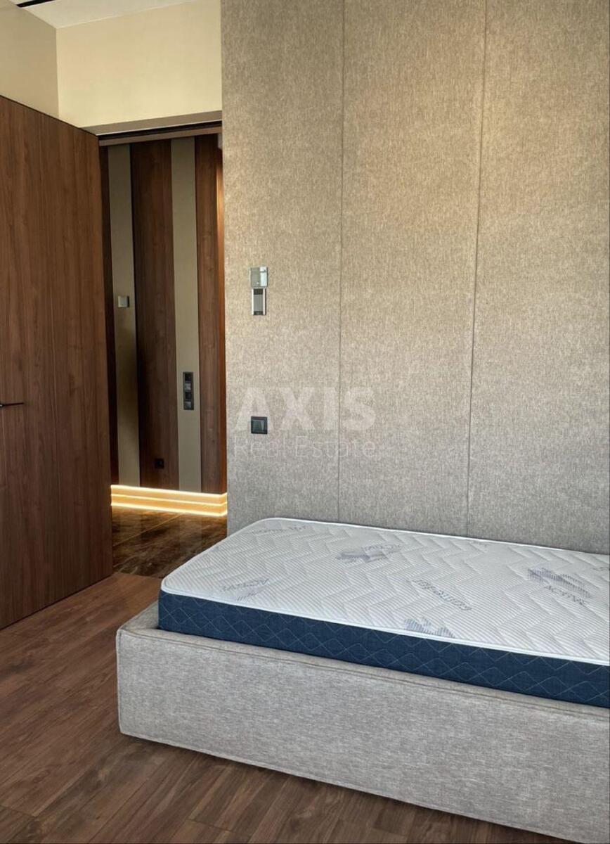 3k apartment vul. Dragomyrova Myhajla 14А576455