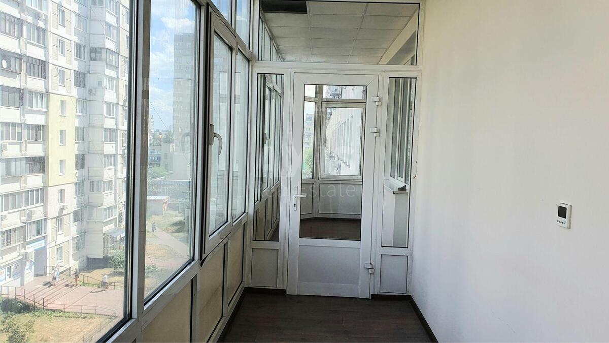 Office vul. Rudenko Larysy 6А, 204m2621715