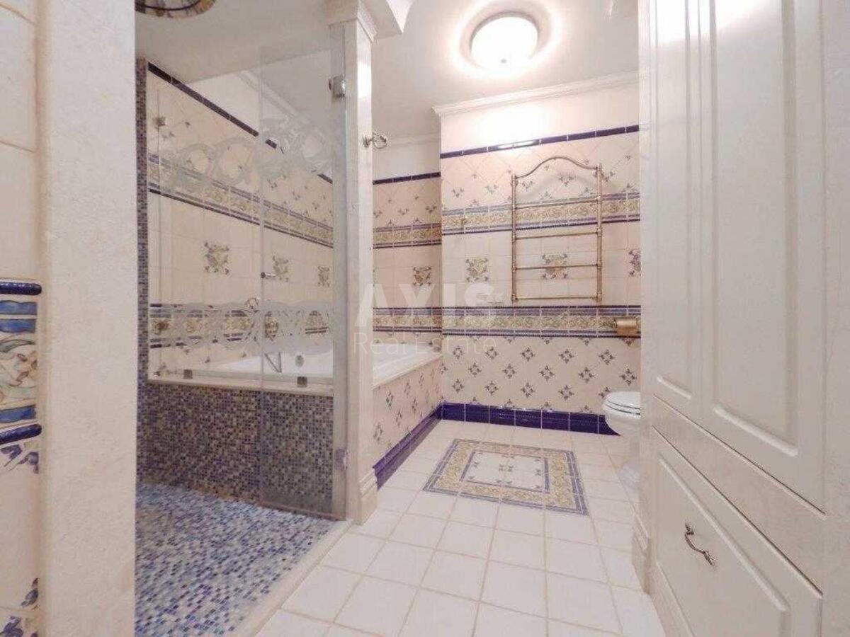 4k apartment vul. Instytuts'ka 186219215