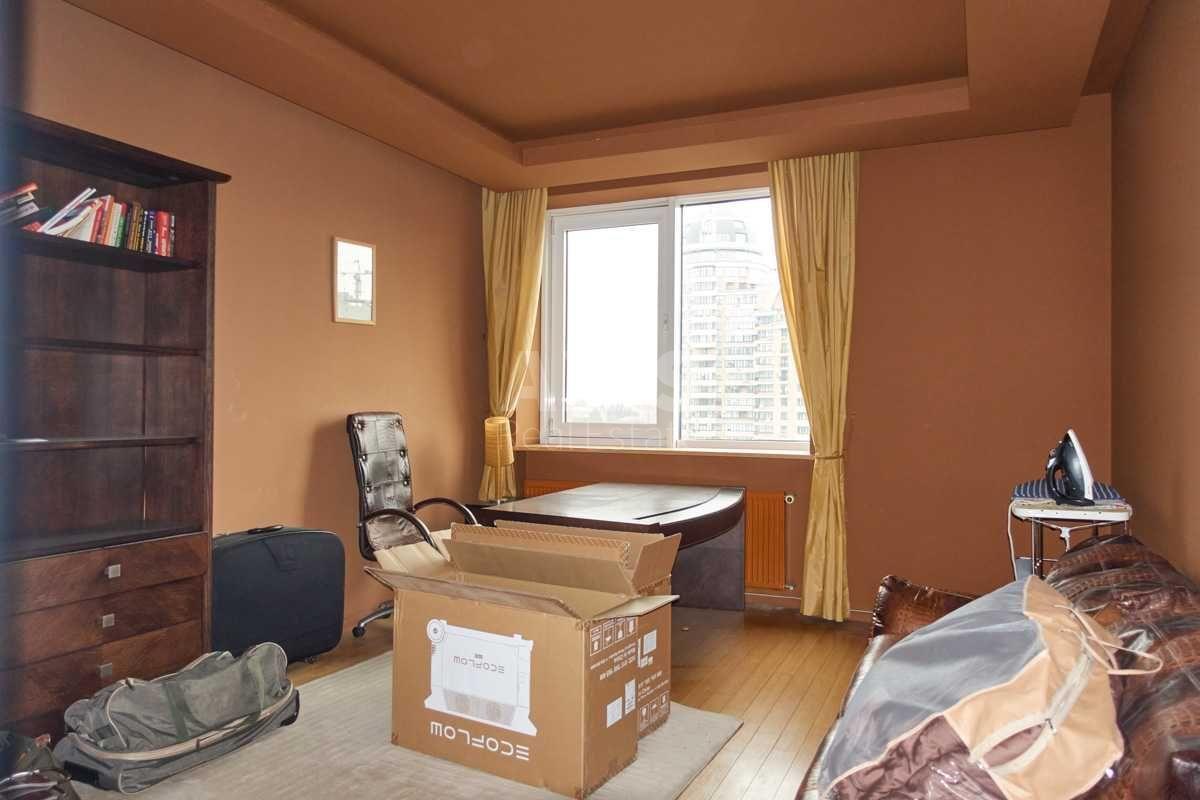 4k apartment vul. Staronavodnyc'ka 135