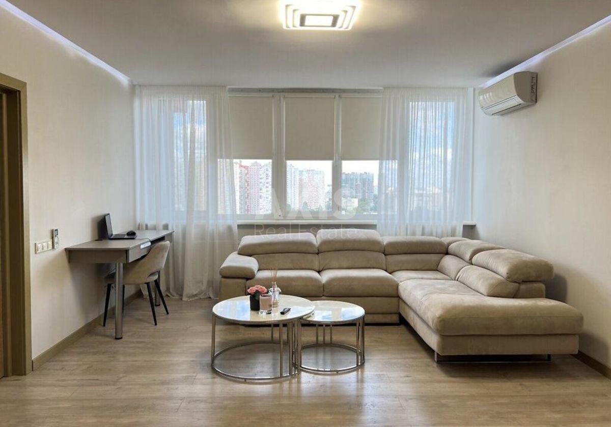 3k apartment vul. Yulia Zdanovska 71Г1