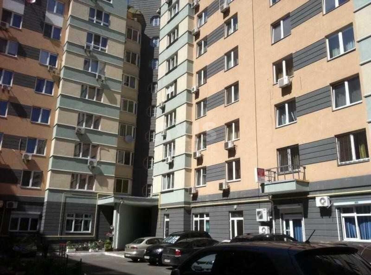 Office vul. Okipnoi' Rai'sy 8, 90m2