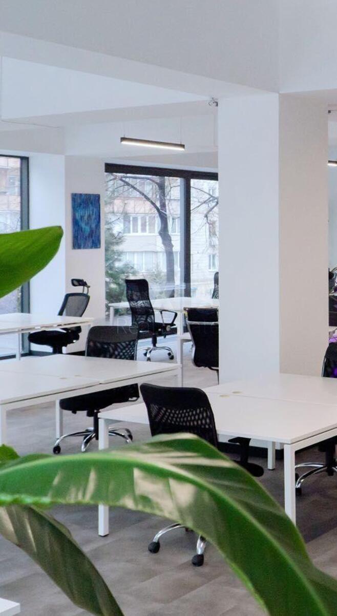 Office vul. Saksagans'kogo 53/80, 227m22