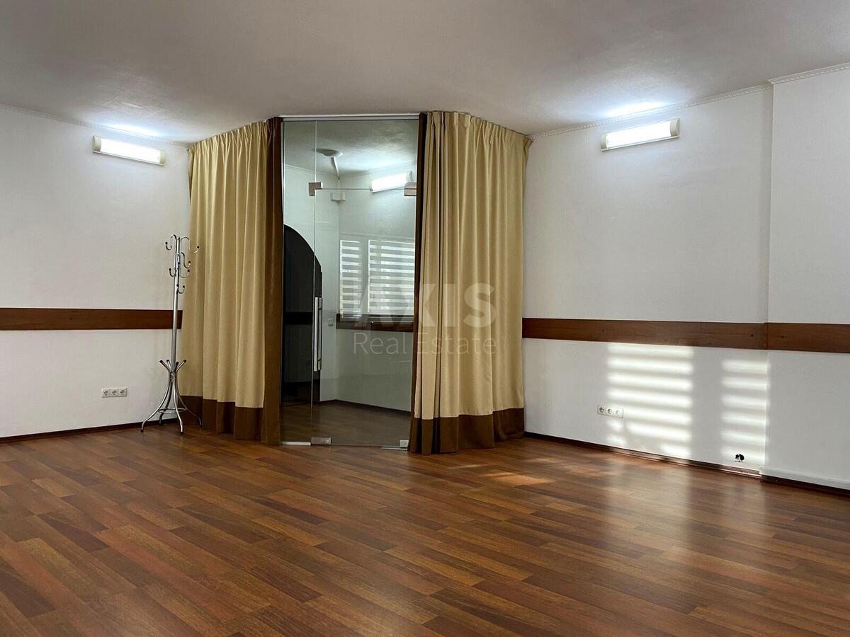 4k apartment vul. Jurkivs'ka 28629574