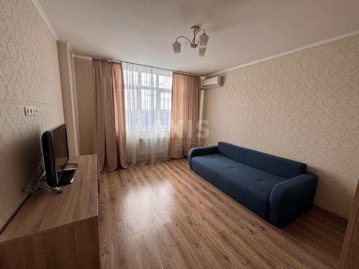 1k apartment vul. Voskresens'ka 142