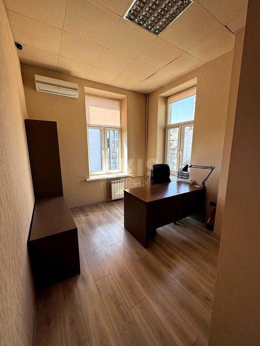 Office vul. Turgenjevs'ka 82, 280m2587221