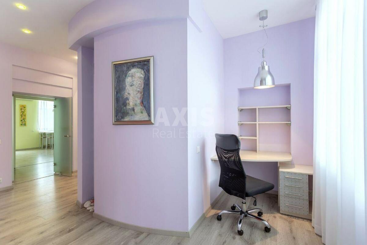3k apartment vul. Ljuterans'ka 213