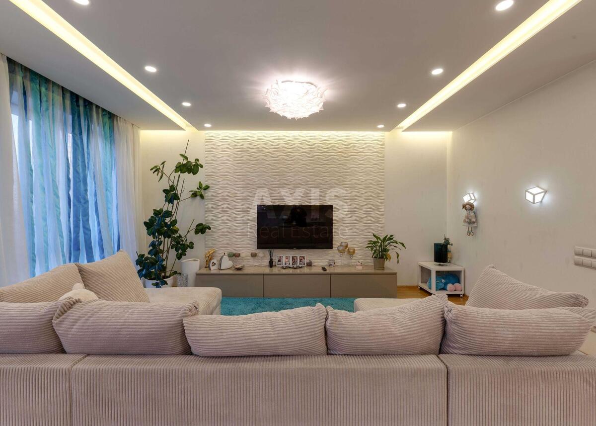 2k apartment vul. Borshhagivs'ka 152А4