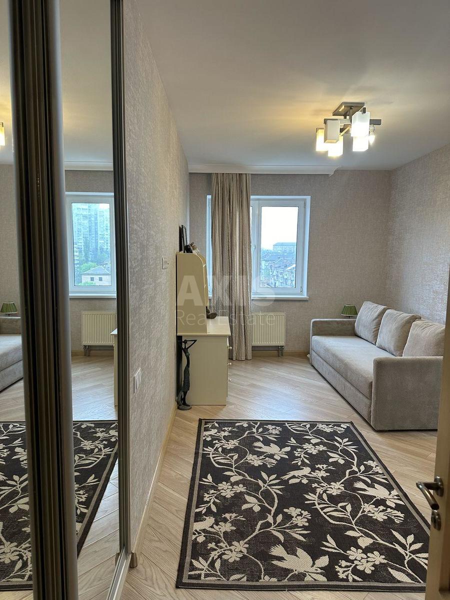 3k apartment vul. Bilorus'ka 36