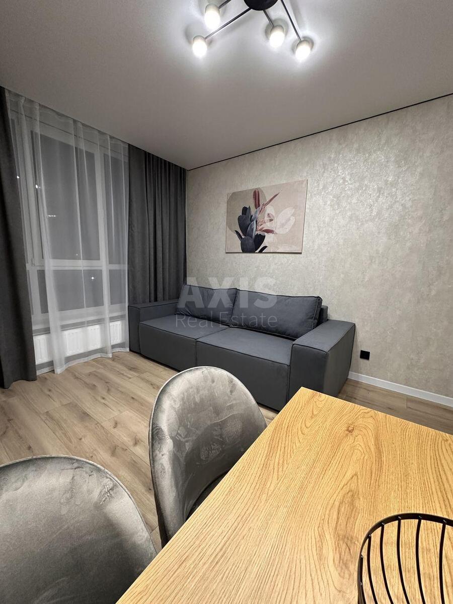 1k apartment vul. Grechka Marshala 10Б